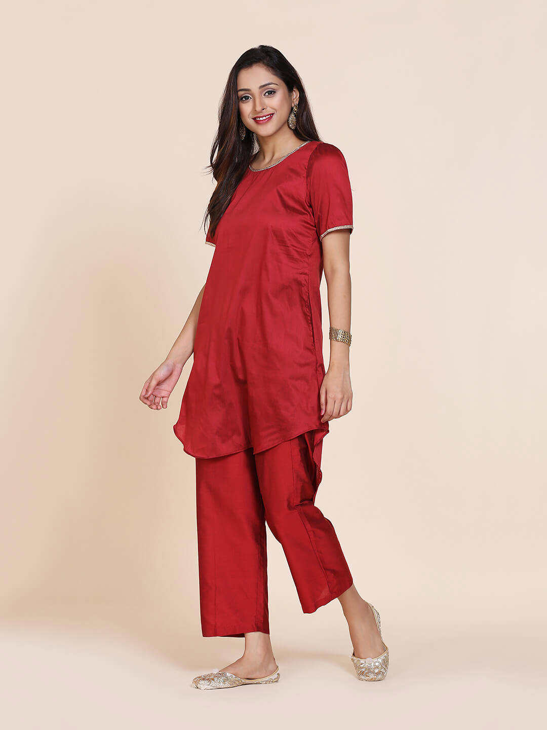 Abhishti cotton silk high-low kurta with back key hole detail with bottom