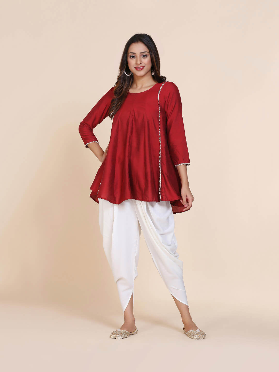 Abhishti cotton silk short panelled kurti with side lace panels
