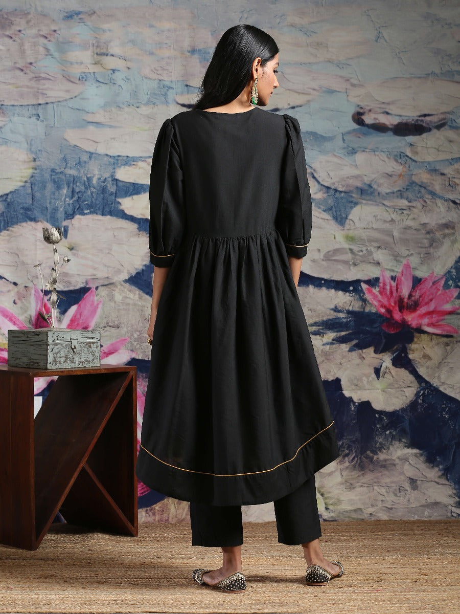 Cotton silk gathered kurta with U-hemline and contrast piping & facing, along with pleated pants Black