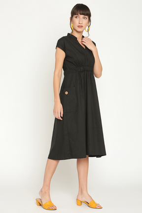 Drop shoulder elasticated waist midi dress