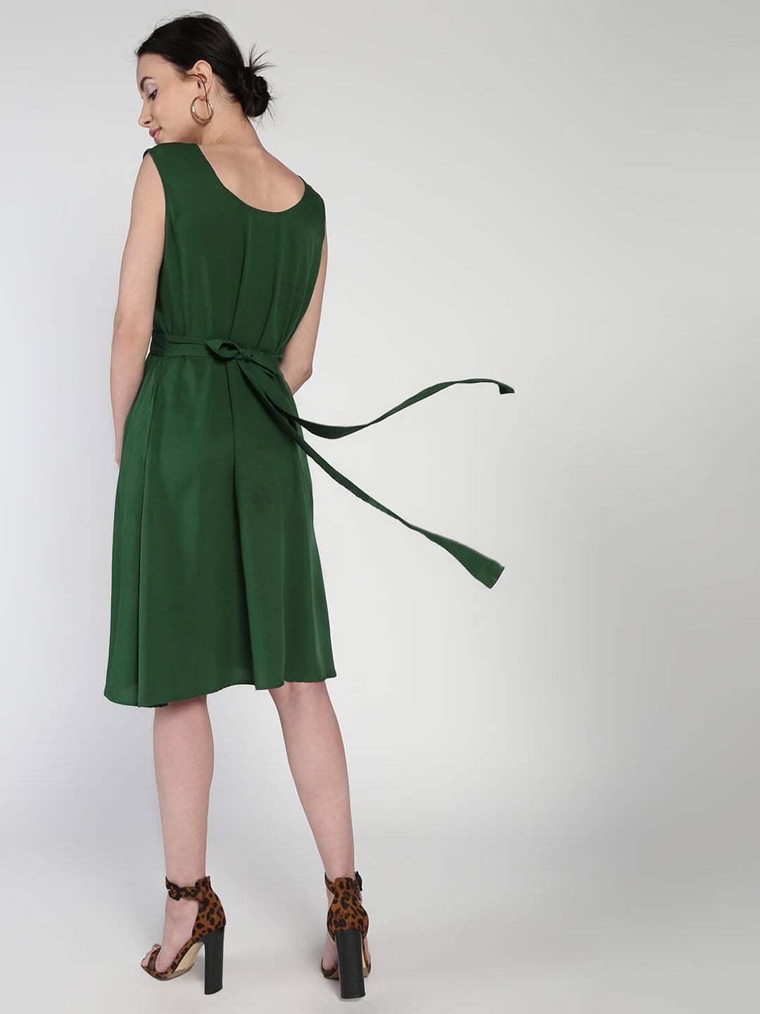 Belted waist Polycrepe dress
