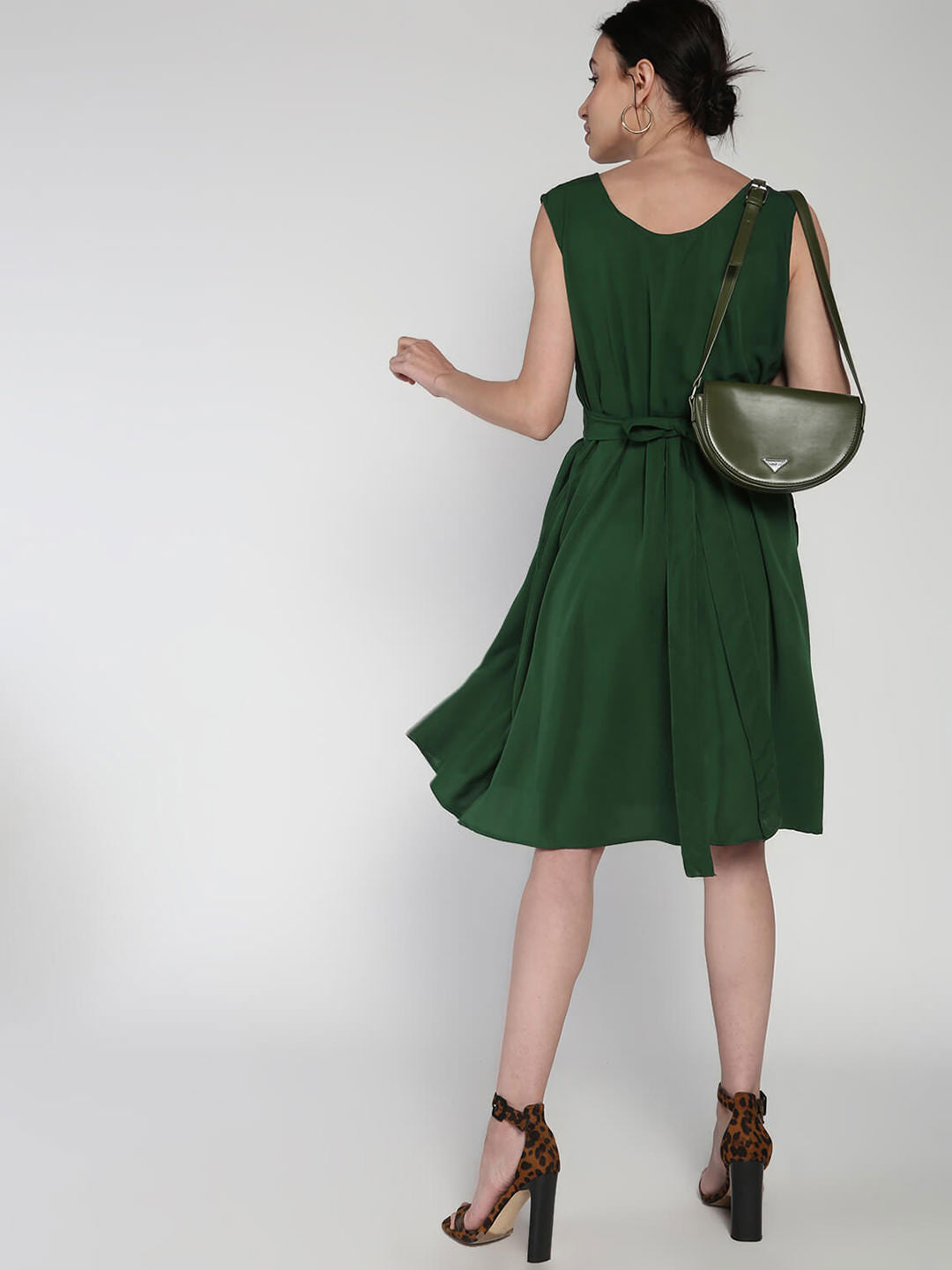 Belted waist Polycrepe dress