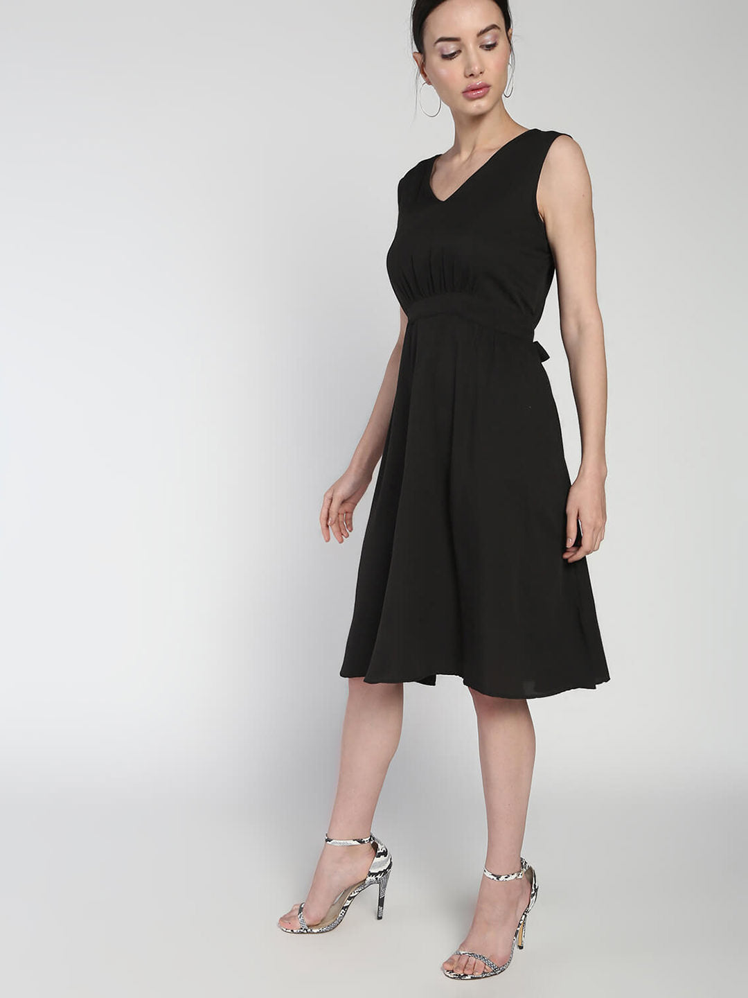 Belted waist Polycrepe dress