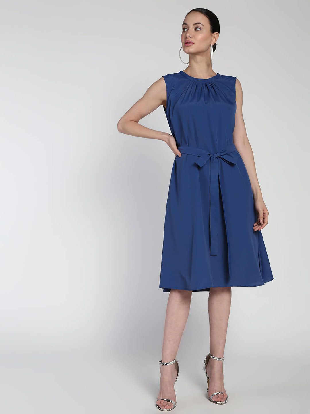 Belted Polycrepe dress with Neck detail