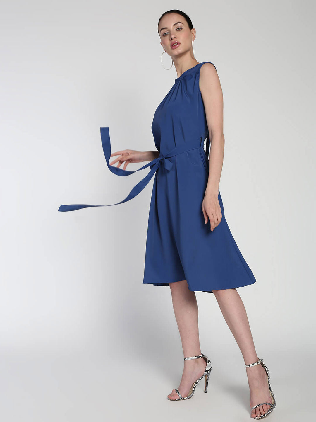 Belted Polycrepe dress with Neck detail