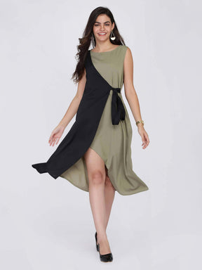 Dohyenne Color blocked Dress