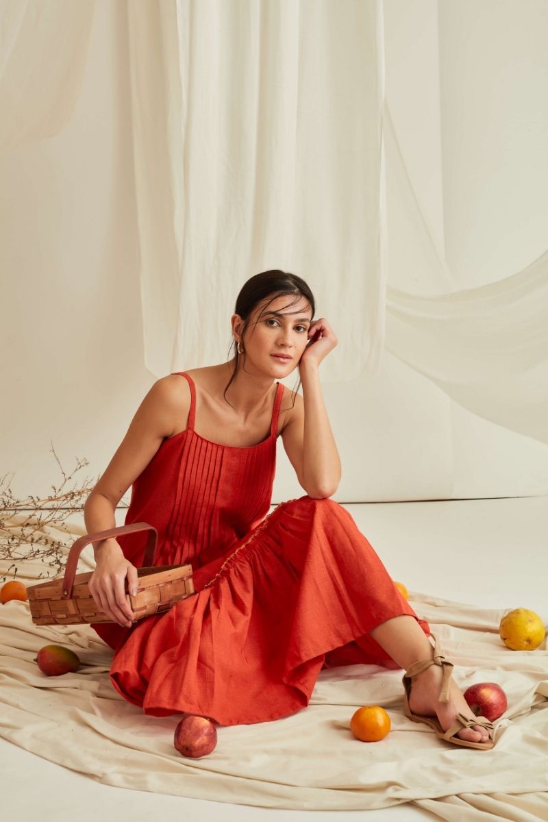 Strappy space tuck tiered maxi dress-Orange Rust