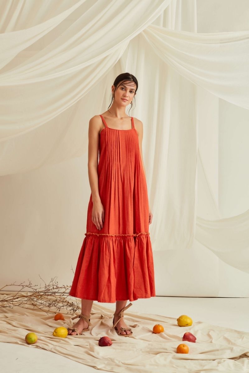 Strappy space tuck tiered maxi dress-Orange Rust