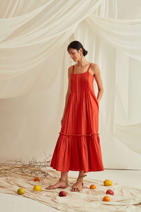 Strappy space tuck tiered maxi dress-Orange Rust