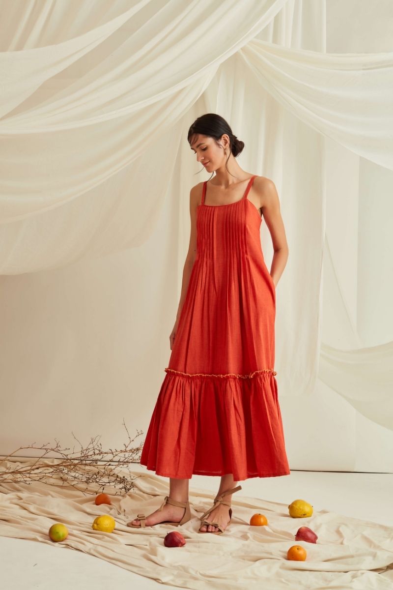 Strappy space tuck tiered maxi dress-Orange Rust