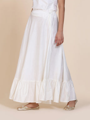 Abhishti cotton silk skirt with tiered bottom hemline Off White