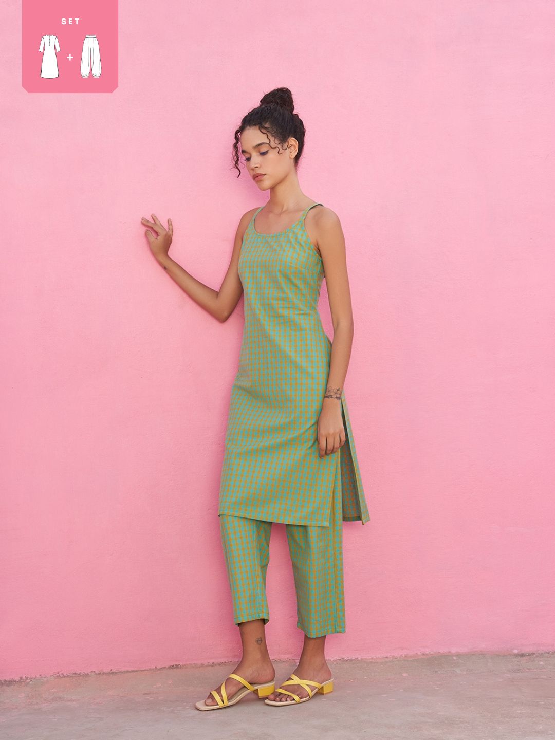 Strappy Gingham Checks Kurta with Straight Pants